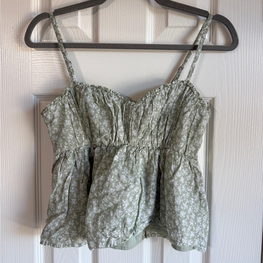 HOLLISTER Green Floral Cami Tank Top Strappy Cropped Smocked Babydoll Top Sz M - Picture 3 of 7